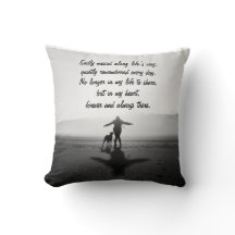 Frau und Hund - die einzigen in der Welt