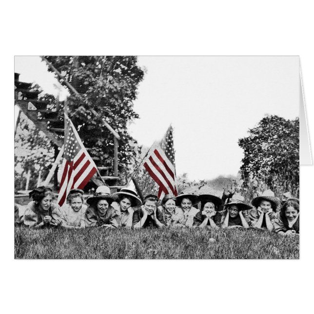 Frauen der 1910er Jahre mit amerikanischer Flagge  (Vorderseite (Horizontal))