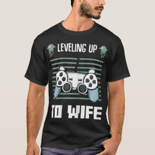 Frauen, die bis zu Ehefrauen spielen T-Shirt