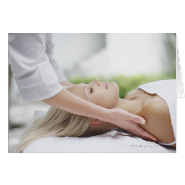 Frauen, die eine Massage erhalten (Vorderseite (Horizontal))