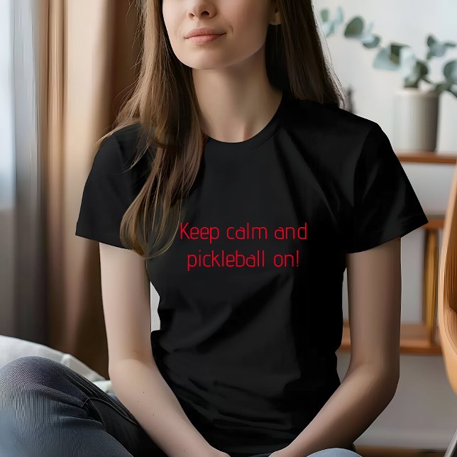 Frauen, die in einem roten Brief von Pickleball le T-Shirt (Von Creator hochgeladen)