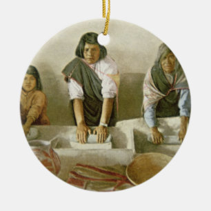 Frauen, die Mais, Pueblo von Laguna, c.1905 reiben Keramik Ornament