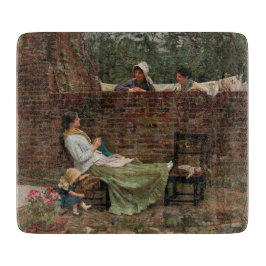 Frauen, die über der Gartenmauer chatten (Klatsch) Schneidebrett