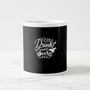 Frauen Essen Trinken Und Sei Gruselig Halloween Mo Jumbo-Tasse