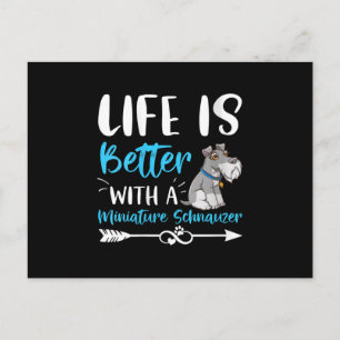 Frauen Funny Schnauzer Life ist besser mit Minia Ankündigungspostkarte