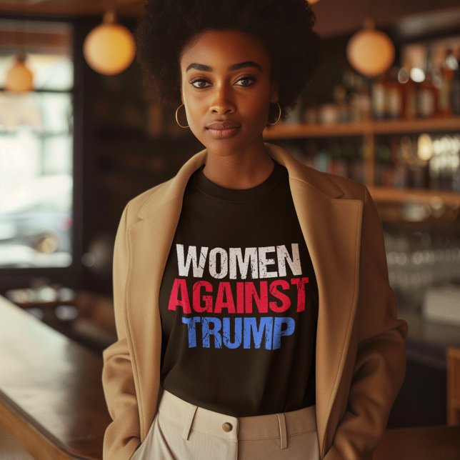 Frauen gegen Trump Black T-Shirt (Von Creator hochgeladen)