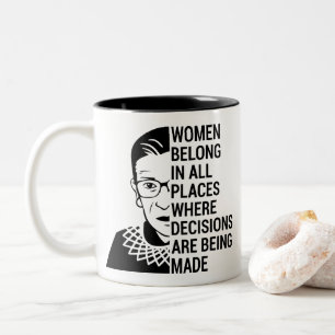 Frauen gehören an allen Orten, an denen Entscheid Zweifarbige Tasse
