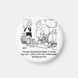 Frauen haben einen gebrochenen Arm, sodass der Men Magnet