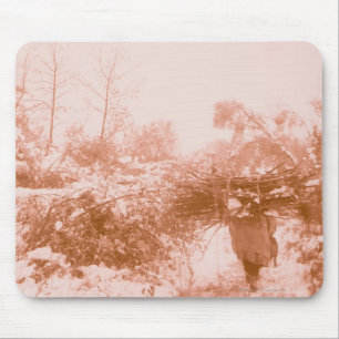 Frauen-Holz-Sammler Mousepad