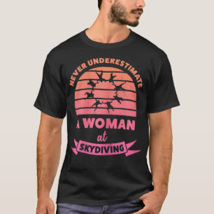 Frauen im Skydiving Funny Gifts Mama T-Shirt