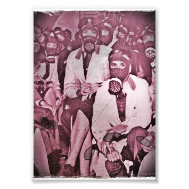 Frauen in Gasmasken Fotodruck (Vorne)
