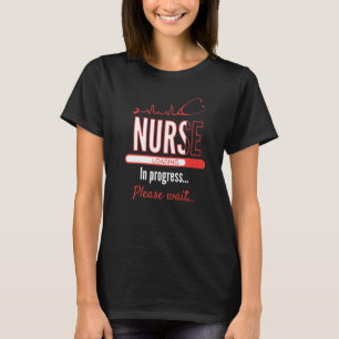 Frauen in Kindergärten in der Entwicklung Funny Nu T-Shirt