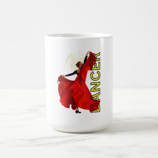 Frauen in rotem Kleid tanzen Kaffeetasse