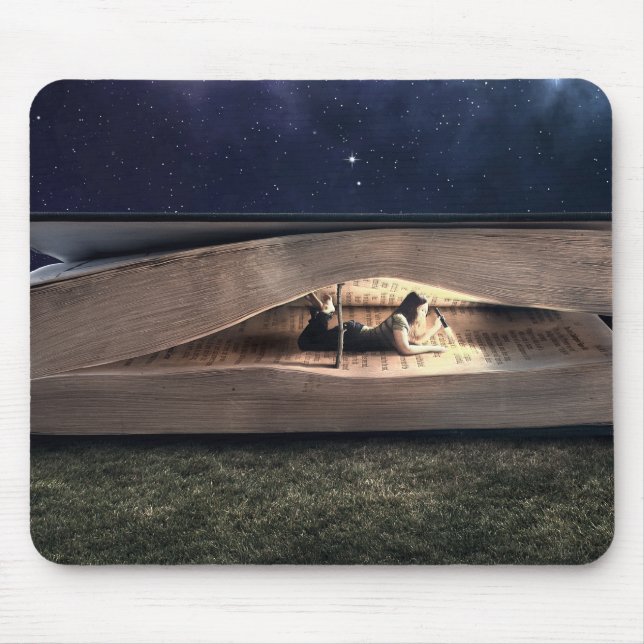 Frauen-Lesung innerhalb des Buches nachts Mousepad (Vorne)