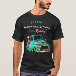 Frauen Let's Go Junkin' VNeck  T-Shirt