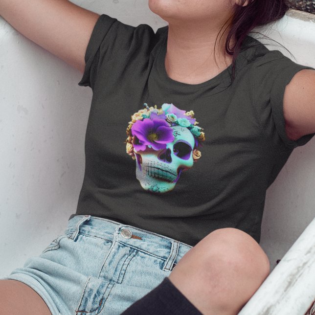 Frauen Lila Blume Eye Socket Candy Skull T-Shirt (Von Creator hochgeladen)