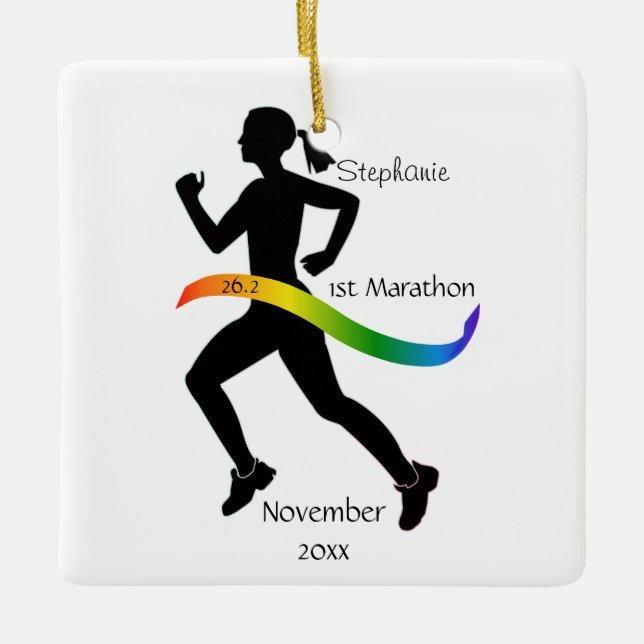 Frauen-Marathon-Läufer-Verzierung im Regenbogen Keramikornament (Vorderseite)