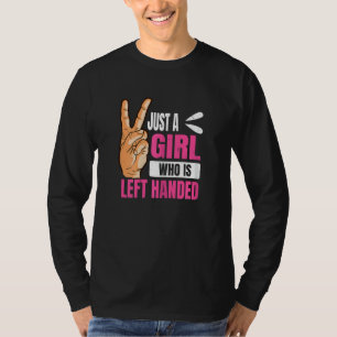 Frauen nur ein Mädchen, dem ein handgeschriebenes T-Shirt
