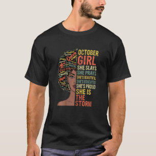 Frauen Oktober Mädchen sie spielt und betet sie is T-Shirt