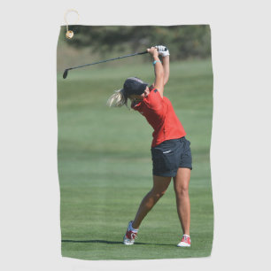 Frauen schwingen auf einem Golfplatz Golf Handtüch Golfhandtuch
