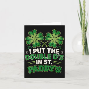 Frauen setzen die doppelten D's am St. Paddy's Day Karte