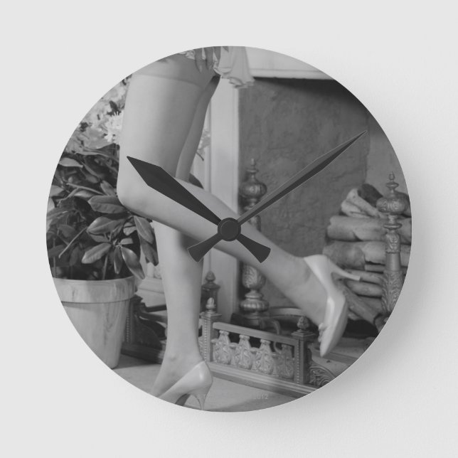 Frauen-Tanzen Runde Wanduhr (Vorderseite)