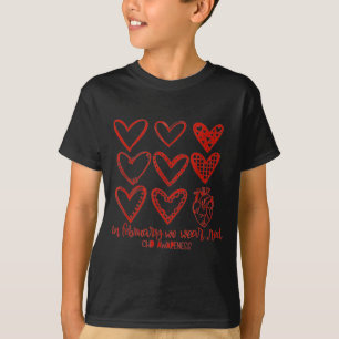 Frauen tragen im Februar Rot Herzkrankheit Chd Aw T-Shirt