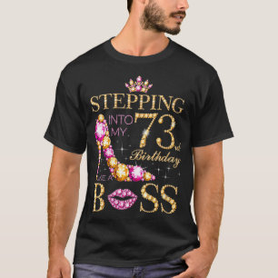 Frauen treten in meinen 73. Geburtstag ein wie ein T-Shirt