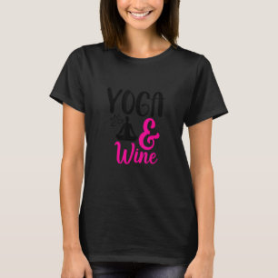 Frauen-Yoga und Trinken und Yoga-Liebhaber 1 T-Shirt