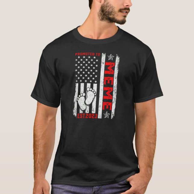 Frauenflagge in den USA zum Meme Est 2023 Frauen F T-Shirt (Vorderseite)