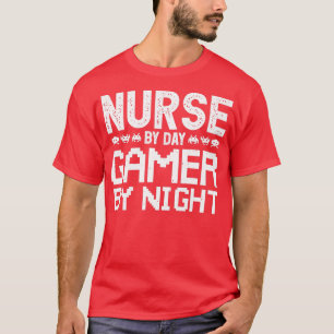Frauennacht bei Day Gamer by Night für weibliches T-Shirt