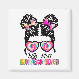 Fräulein Kindergarten Mädchen erster Tag im Kinder Magnet