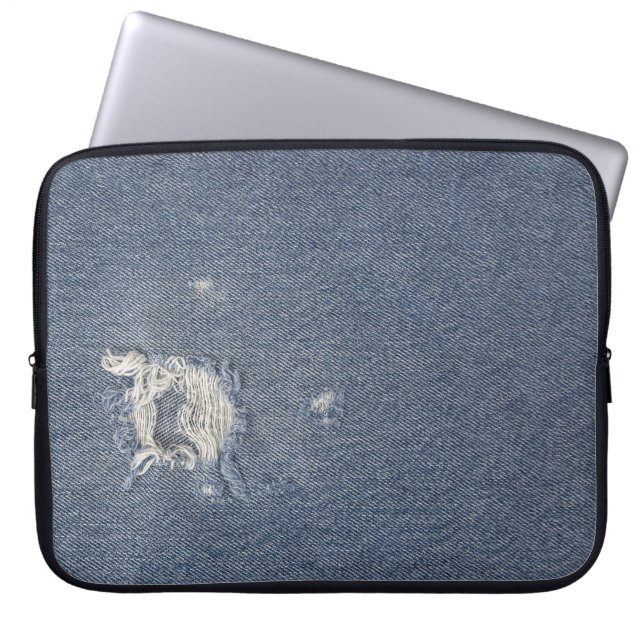 Frayed Blue Denim Hole Laptopschutzhülle (Vorderseite)