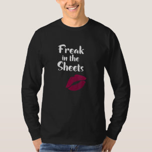 Freak in den Blättern T-Shirt