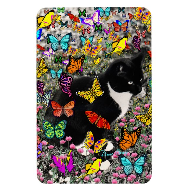 Freckles in Butterflies - Tuxedo Kitty Magnet (Vertikal)