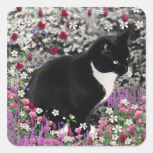 Freckles in den Blumen II - Tuxkitty-Katze Quadratischer Aufkleber
