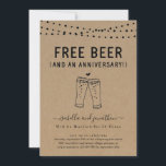 Free Beer Funny Jubiläum Party Einladung<br><div class="desc">Gratis Bier (Und ein Jubiläum!) Funny Einladung für ein lustiges Jubiläum Party. Das Biertoastwerk ist handgezeichnet auf einem wunderbar rustikalen Krafthintergrund. Die Koordination von UAWG,  Details,  Registrierung,  Dankeschön-Karten und anderen Artikeln sind in der 'Rustic Brewery Line Art' Collection in meinem Geschäft verfügbar.</div>