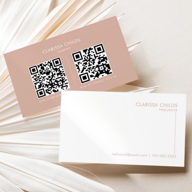 Freelancer Blush Minimalistischer Qr-Code Visitenkarte (Von Creator hochgeladen)