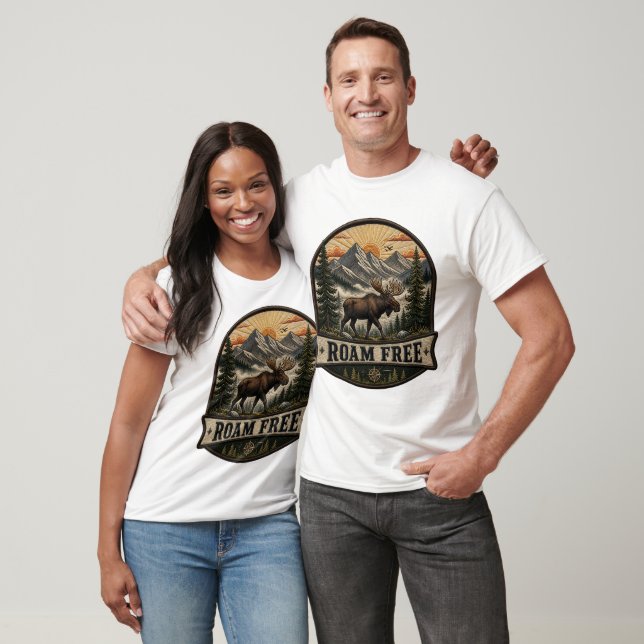 Frei Streifender Elch Besticktes Patch-Design T-Shirt (Unisex)
