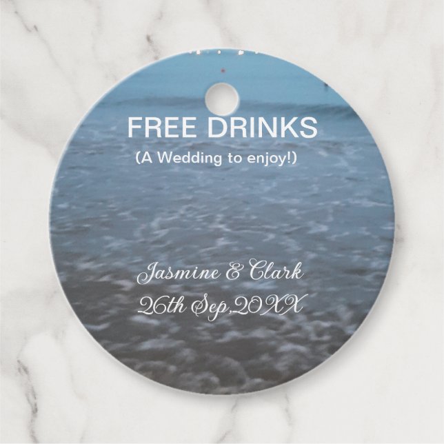 Freie Getränke Save the Date Strandhochzeit hinzuf Geschenkanhänger (Vorderseite)