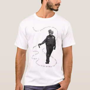 Freie Rede mit einer Drehung des Pfeffer-Sprays T-Shirt
