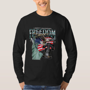Freiheit entfesselt Freiheit Embrace Adlerstatue T-Shirt