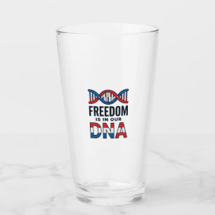 Freiheit ist in unserer DNA Patrioten Vector-Shirt Glas