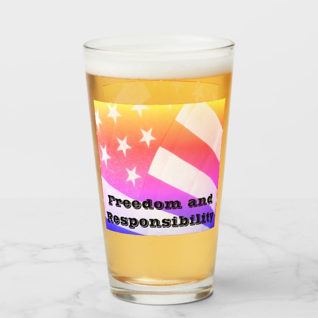 Freiheit und Verantwortung Glas Cup (Vorne (Gefüllt))
