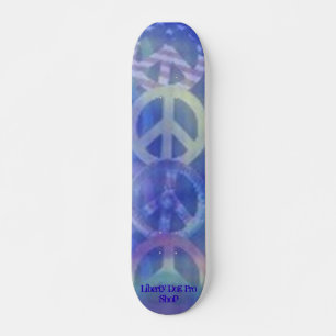 FREIHEITSDOG PRO SKATEBOARD - STRASSE ZUM FRIEDEN