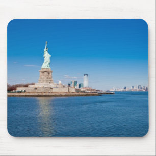 Freiheitsstatue, den Hudson und Manhattan Mousepad