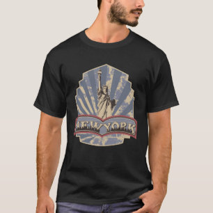 Freiheitsstatue über New York City T-Shirt