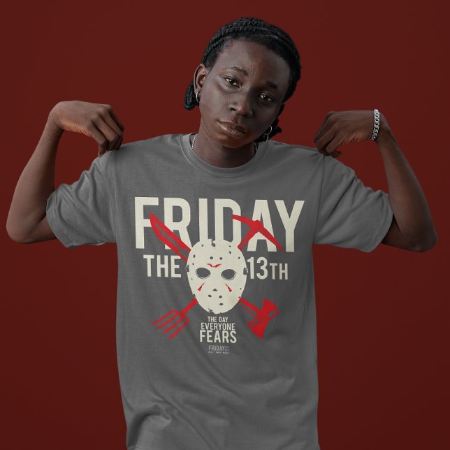 Freitag, den 13. | Waffenkammer T-Shirt (Man wearing t-shirt)