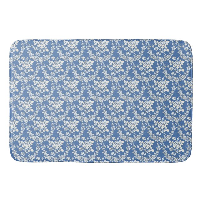 French Blue White Floral Pattern Botanical Chic Badematte (Vorderseite)