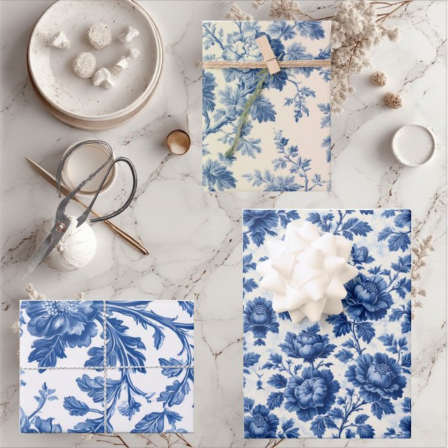 French Toile Dreamy Blue Engraved Floral Grandeur Geschenkpapier Set (Luxurious French Toile Dreamy Blue Engraved Floral Wrapping Paper Sheets)